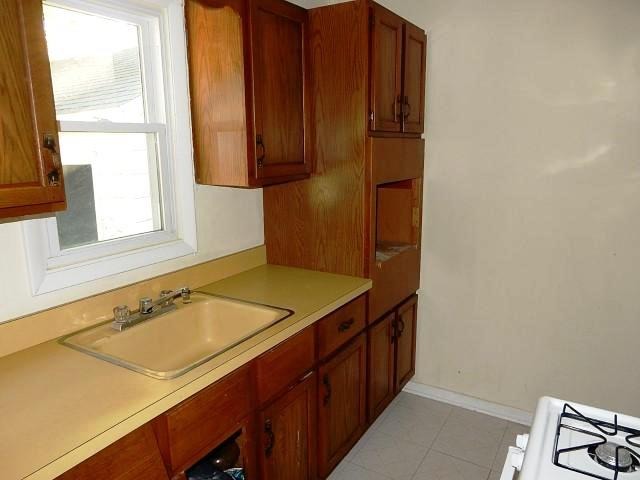 1614 Marquette Rd, Joliet, IL 60435 photo 3