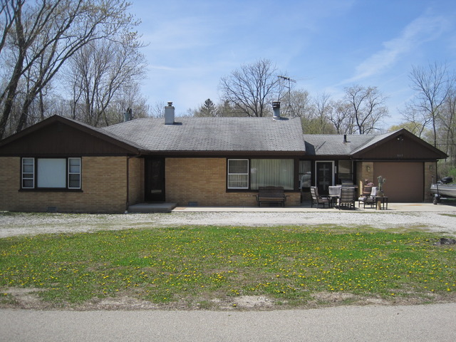 3013 Carmen Ave, Mchenry, IL 60050 photo 1