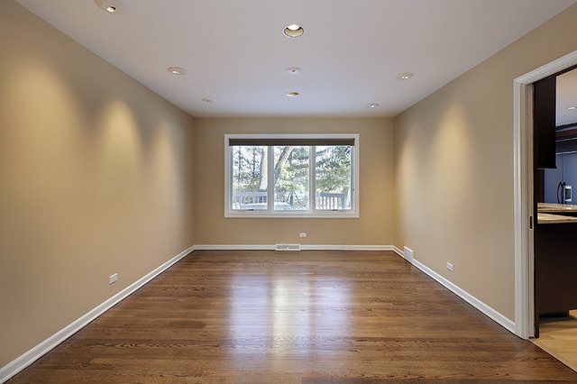 930 Summit Dr, Deerfield, IL 60015 photo 4