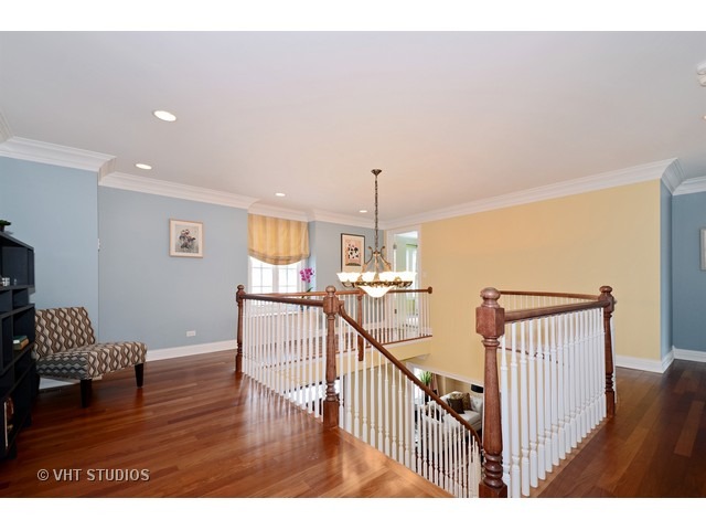 501 Echo Ln, Glenview, IL 60025 photo 9