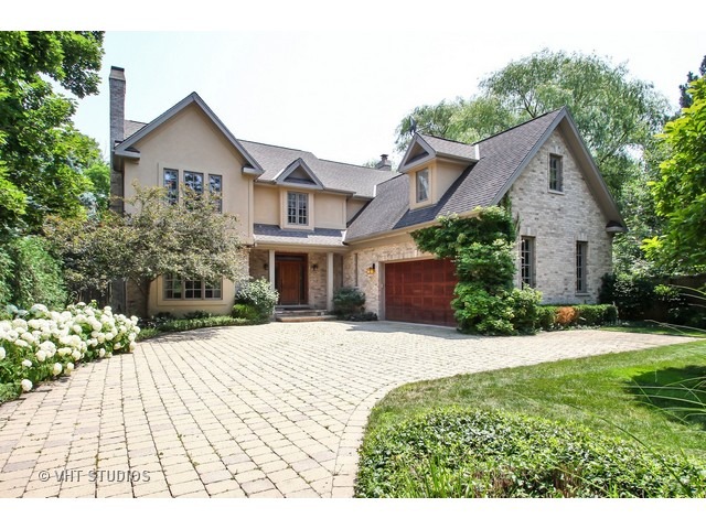 501 Echo Ln, Glenview, IL 60025 photo 1