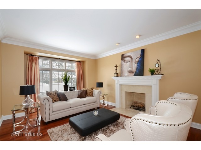 501 Echo Ln, Glenview, IL 60025 photo 3