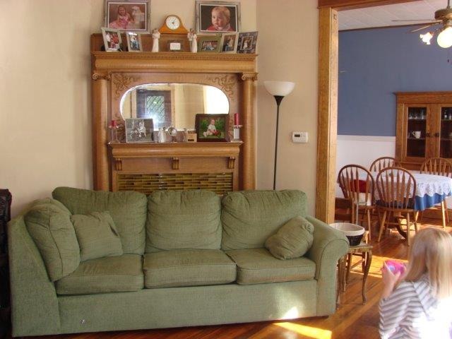 312 E 2nd St, Tampico, IL 61283 photo 4