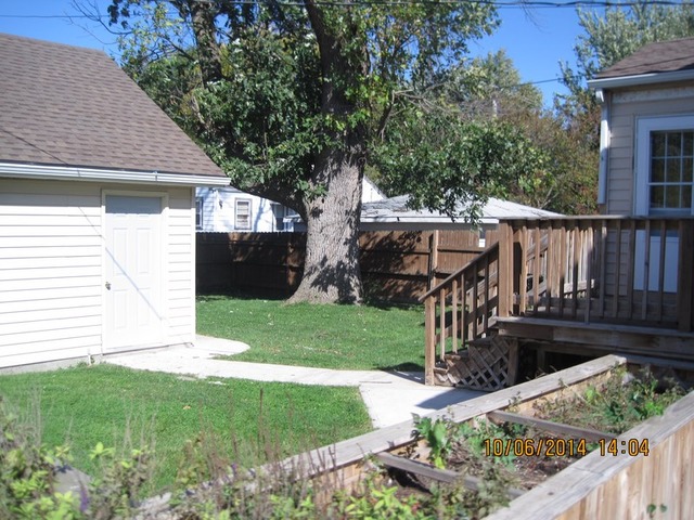113 W 34th St, Steger, IL 60475 photo 2