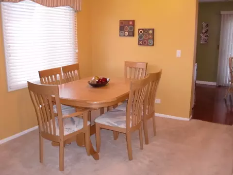 540 Hampton Ln, Roselle, IL 60172 photo 5