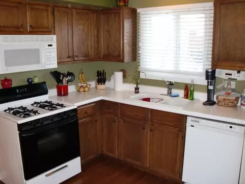 540 Hampton Ln, Roselle, IL 60172 photo 3