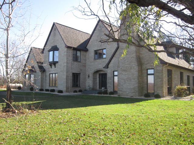 2543 E 150th Rd, Peru, IL 61354 photo 1