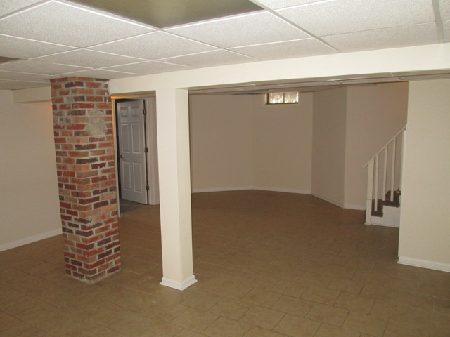 447 Delles Rd, Wheaton, IL 60187 photo 12