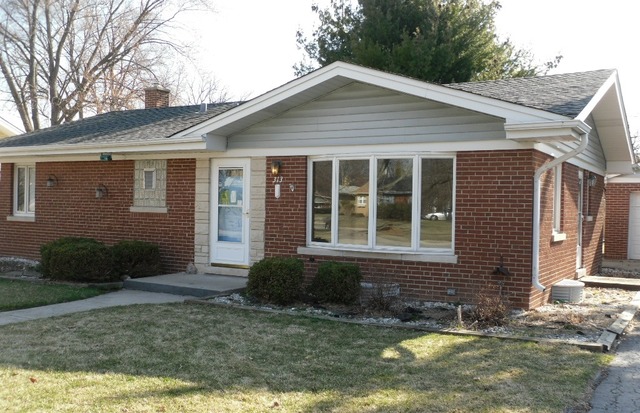 313 Catalpa Ave, Itasca, IL 60143 photo 1