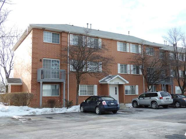 1348 S Lorraine Rd #b, Wheaton, IL 60189 photo 1