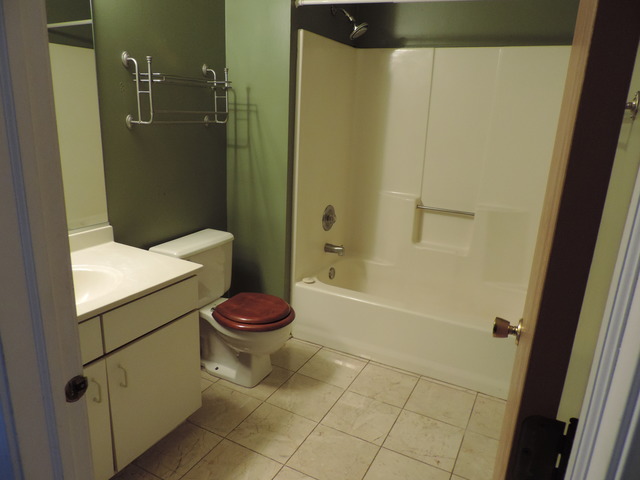 1348 S Lorraine Rd #b, Wheaton, IL 60189 photo 15