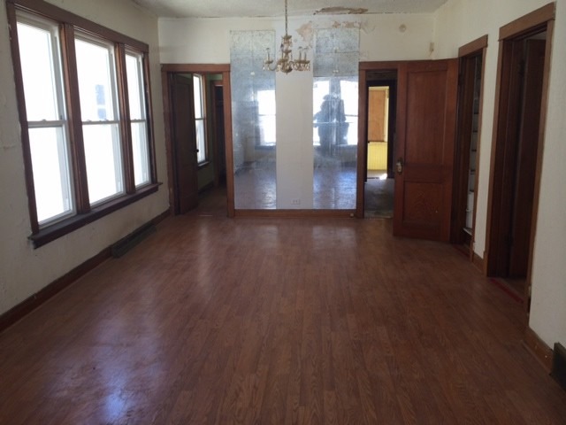 135 W 107th St, Chicago, IL 60628 photo 2