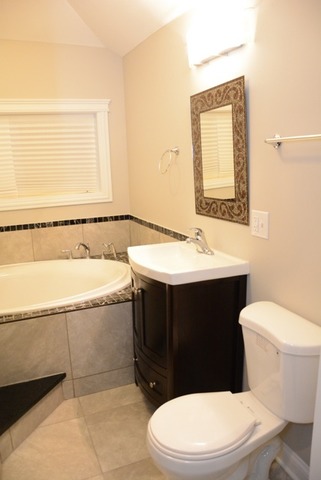 8254 S Champlain Ave, Chicago, IL 60619 photo 8