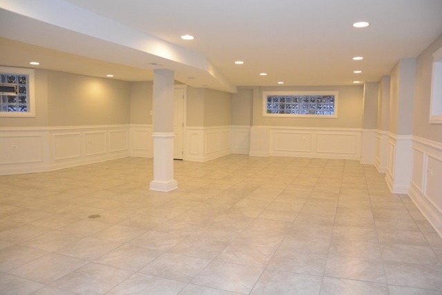 8254 S Champlain Ave, Chicago, IL 60619 photo 9