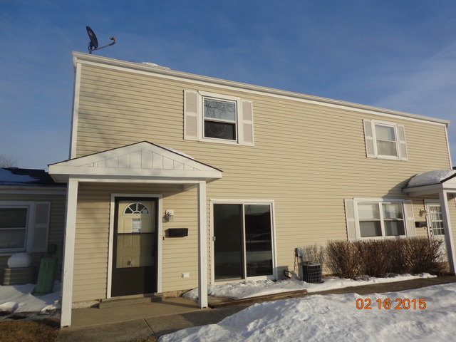 178 Judith Ct #b, Bartlett, IL 60103 photo 2