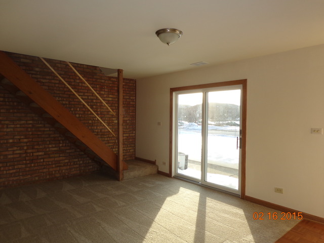 178 Judith Ct #b, Bartlett, IL 60103 photo 4