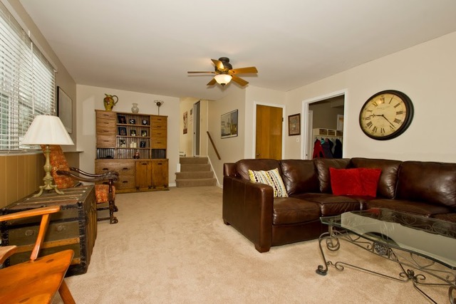 240 80th St, Willowbrook, IL 60527 photo 10