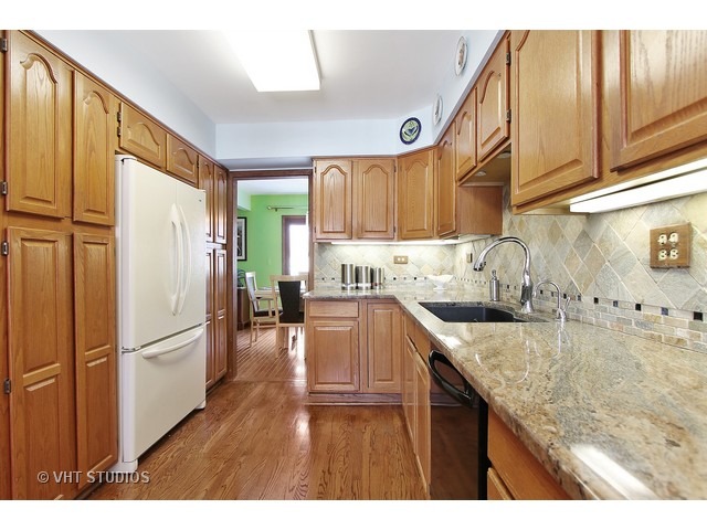 392 Elm Dr, Wheeling, IL 60090 photo 6