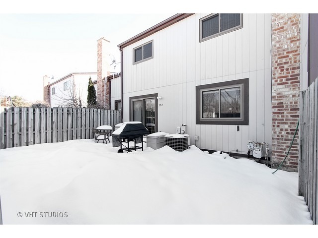 392 Elm Dr, Wheeling, IL 60090 photo 15