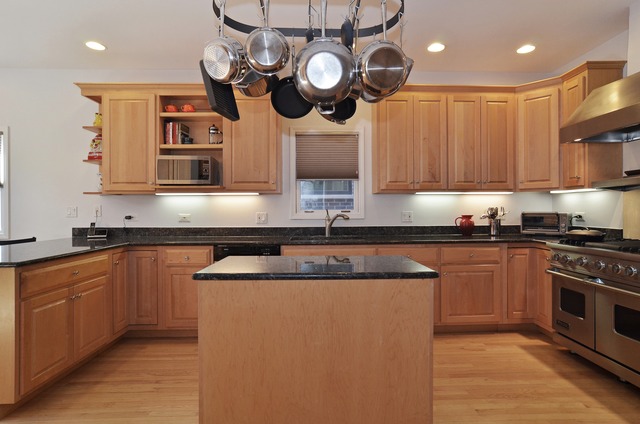 1749 W Wabansia Ave, Chicago, IL 60622 photo 6