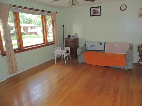 861 E Aster Ave, Palatine, IL 60074 photo 6