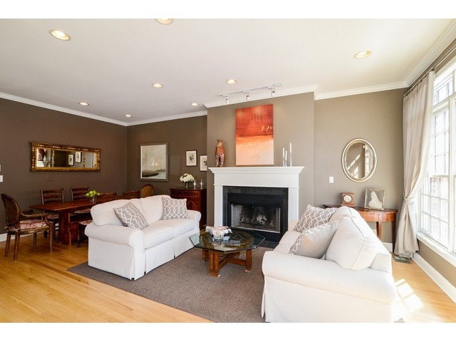 2021 N Oakley Ave, Chicago, IL 60647 photo 3