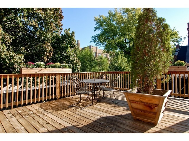 2021 N Oakley Ave, Chicago, IL 60647 photo 23