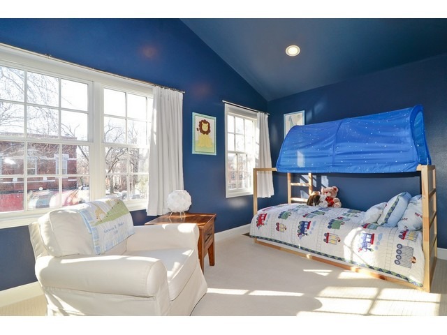 2021 N Oakley Ave, Chicago, IL 60647 photo 16