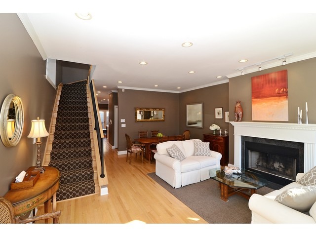 2021 N Oakley Ave, Chicago, IL 60647 photo 4