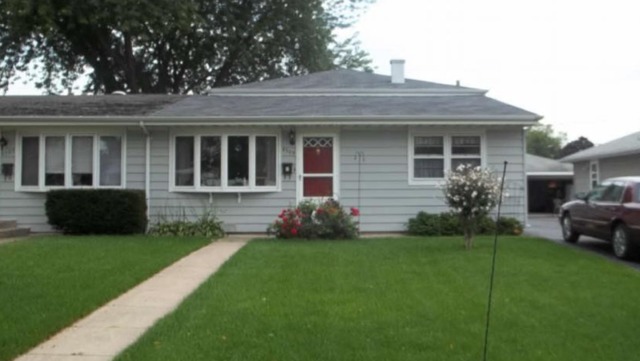 4509 W 90th Pl, Hometown, IL 60456 photo 2