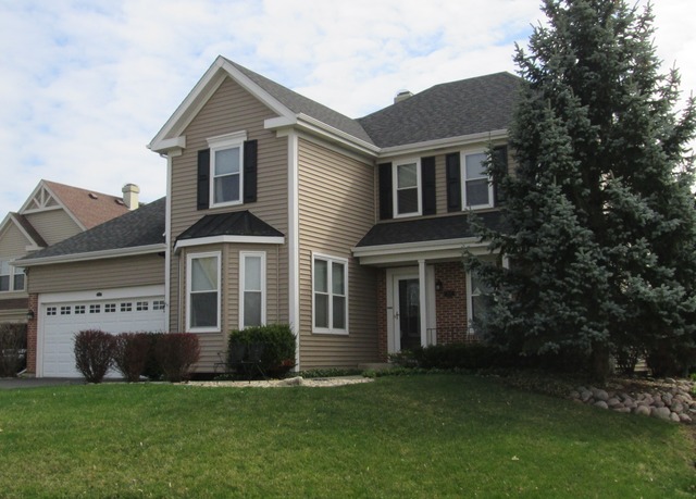 262 Shawnee Cir, Bartlett, IL 60103 photo 1