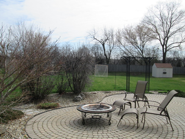262 Shawnee Cir, Bartlett, IL 60103 photo 23