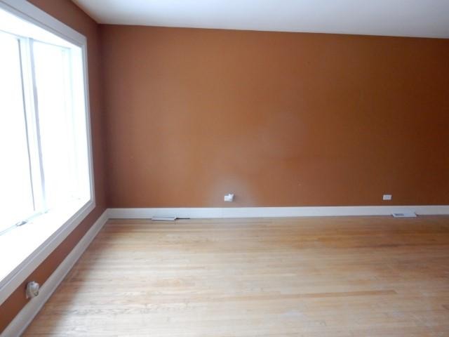 1131 Victoria Ave, Berkeley, IL 60163 photo 4