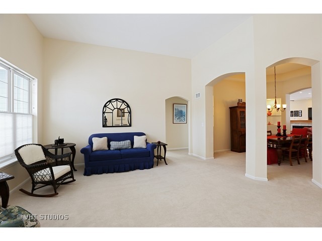 357 Adam Ct, Cary, IL 60013 photo 7