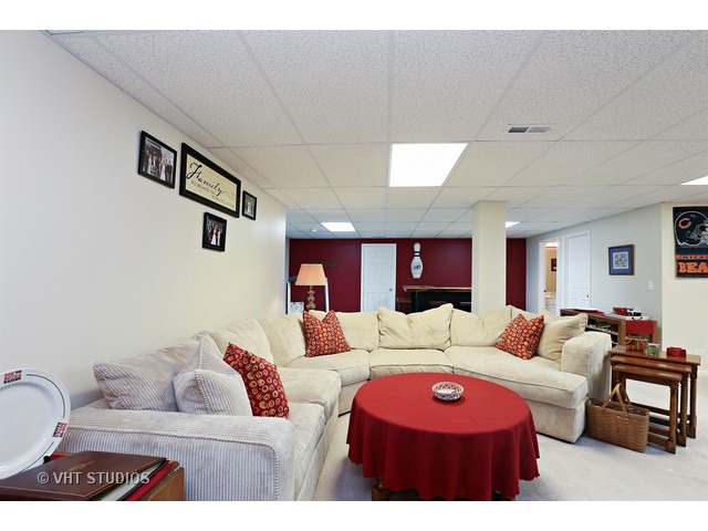357 Adam Ct, Cary, IL 60013 photo 16