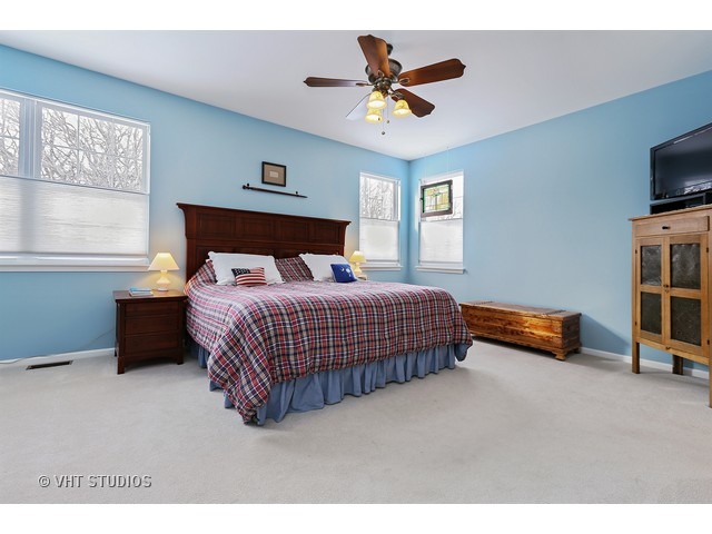 357 Adam Ct, Cary, IL 60013 photo 10