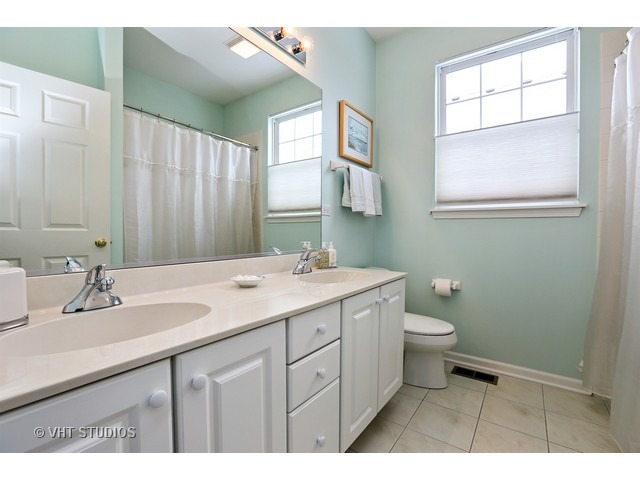 357 Adam Ct, Cary, IL 60013 photo 15