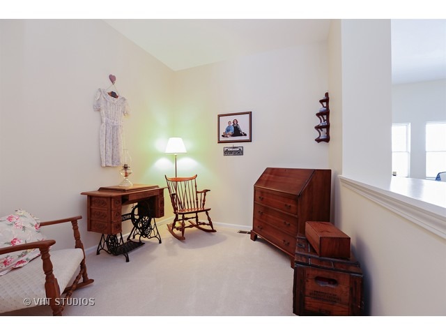 357 Adam Ct, Cary, IL 60013 photo 9