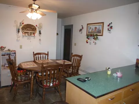 719 11th St, Peru, IL 61354 photo 5