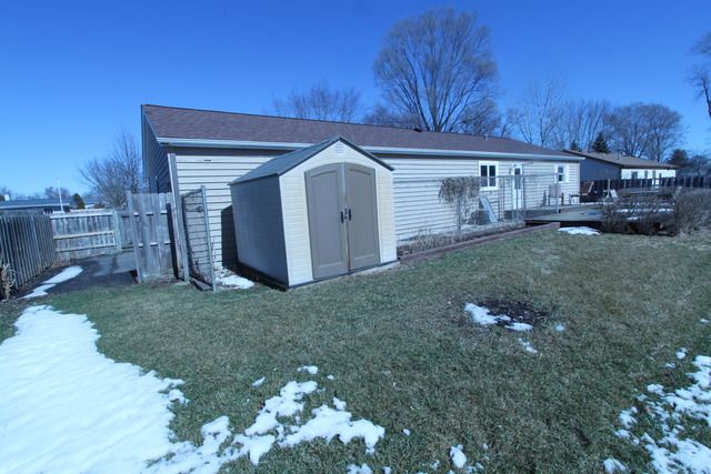 807 Nancy Ln, Mchenry, IL 60051 photo 15