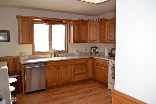 807 Nancy Ln, Mchenry, IL 60051 photo 3