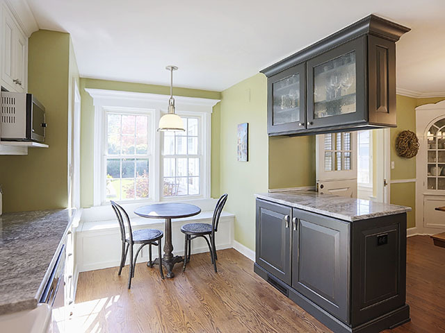 415 E Hillside Ave, Barrington, IL 60010 photo 4