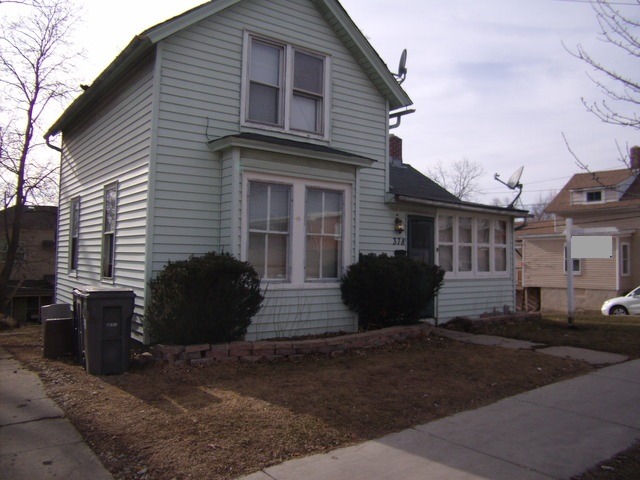 378 Raymond St, Elgin, IL 60120 photo 1