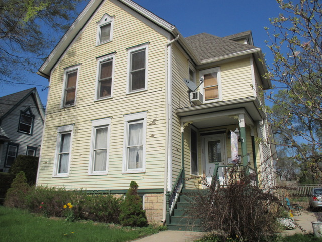 467 N Grove Ave, Elgin, IL 60120 photo 1