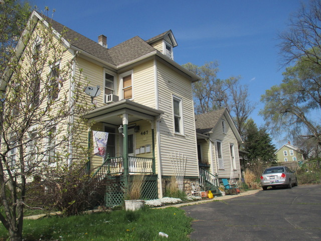 467 N Grove Ave, Elgin, IL 60120 photo 2