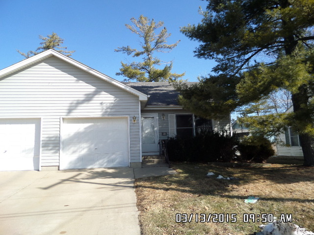 613 Willow St, Maple Park, IL 60151 photo 1