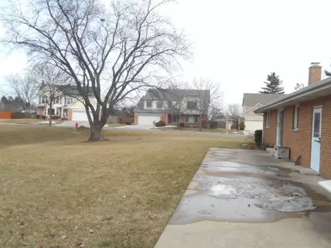 108 E Devon Ave, Roselle, IL 60172 photo 14