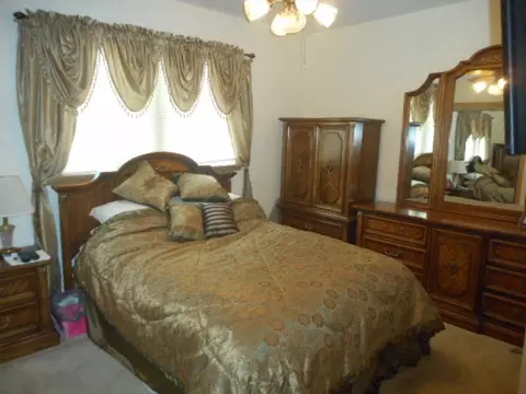 108 E Devon Ave, Roselle, IL 60172 photo 8