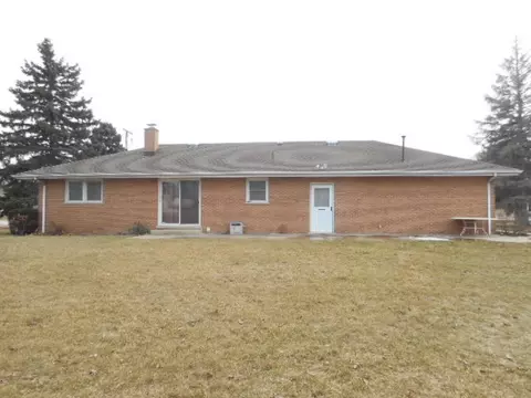 108 E Devon Ave, Roselle, IL 60172 photo 2