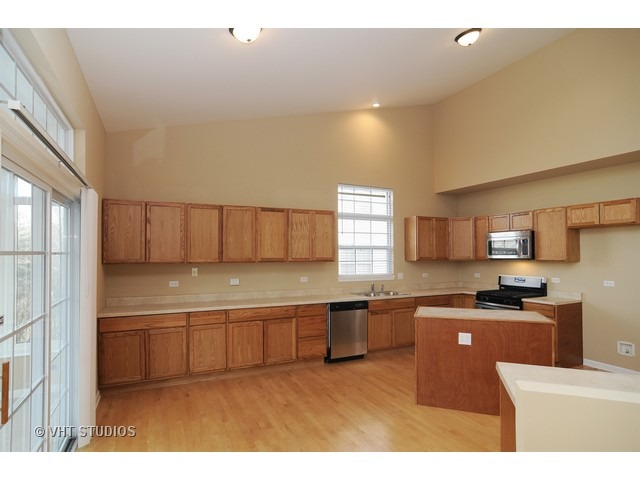 16 Bridlepath Dr, Lake Villa, IL 60046 photo 3
